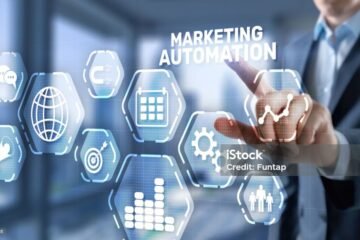 Free ways to promote an AI tool and SaaS product to attract more users and increase online visibility.