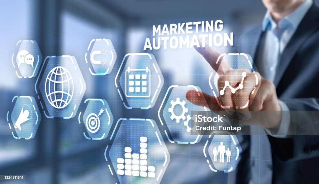 Free ways to promote an AI tool and SaaS product to attract more users and increase online visibility.